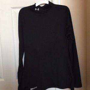 Under Armour coldgear mimicking turtleneck